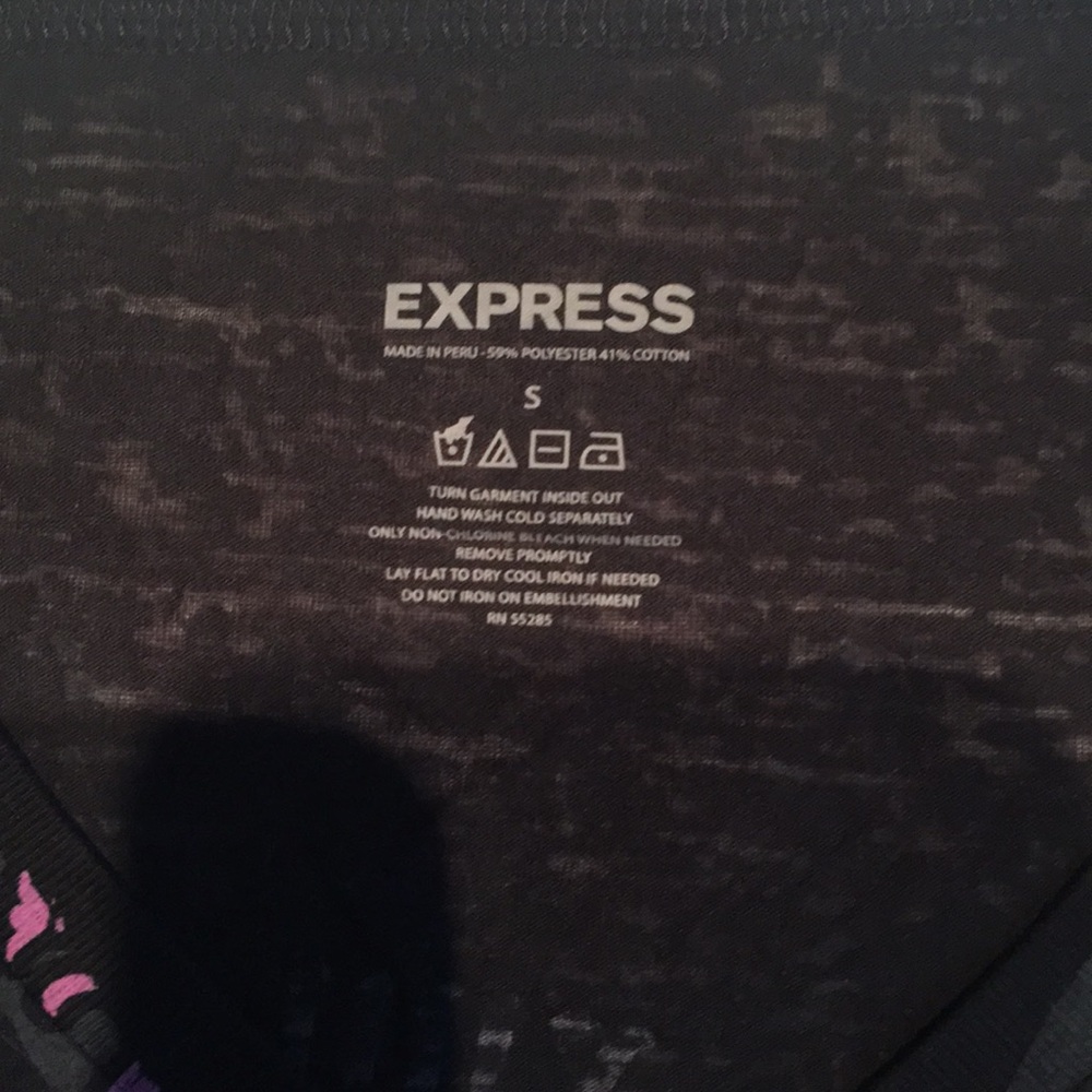 Express T-shirt - Picture 3 of 4